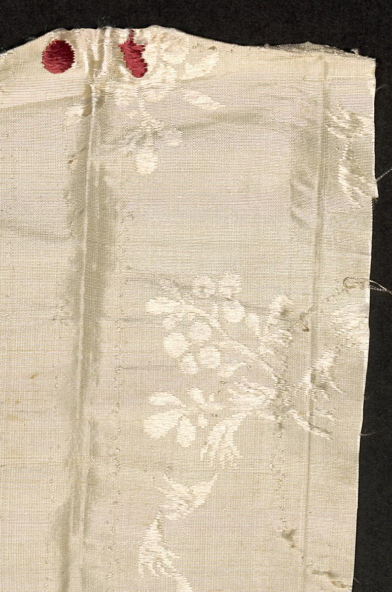 1955.0003.012 Textile Fragment, Detail 2