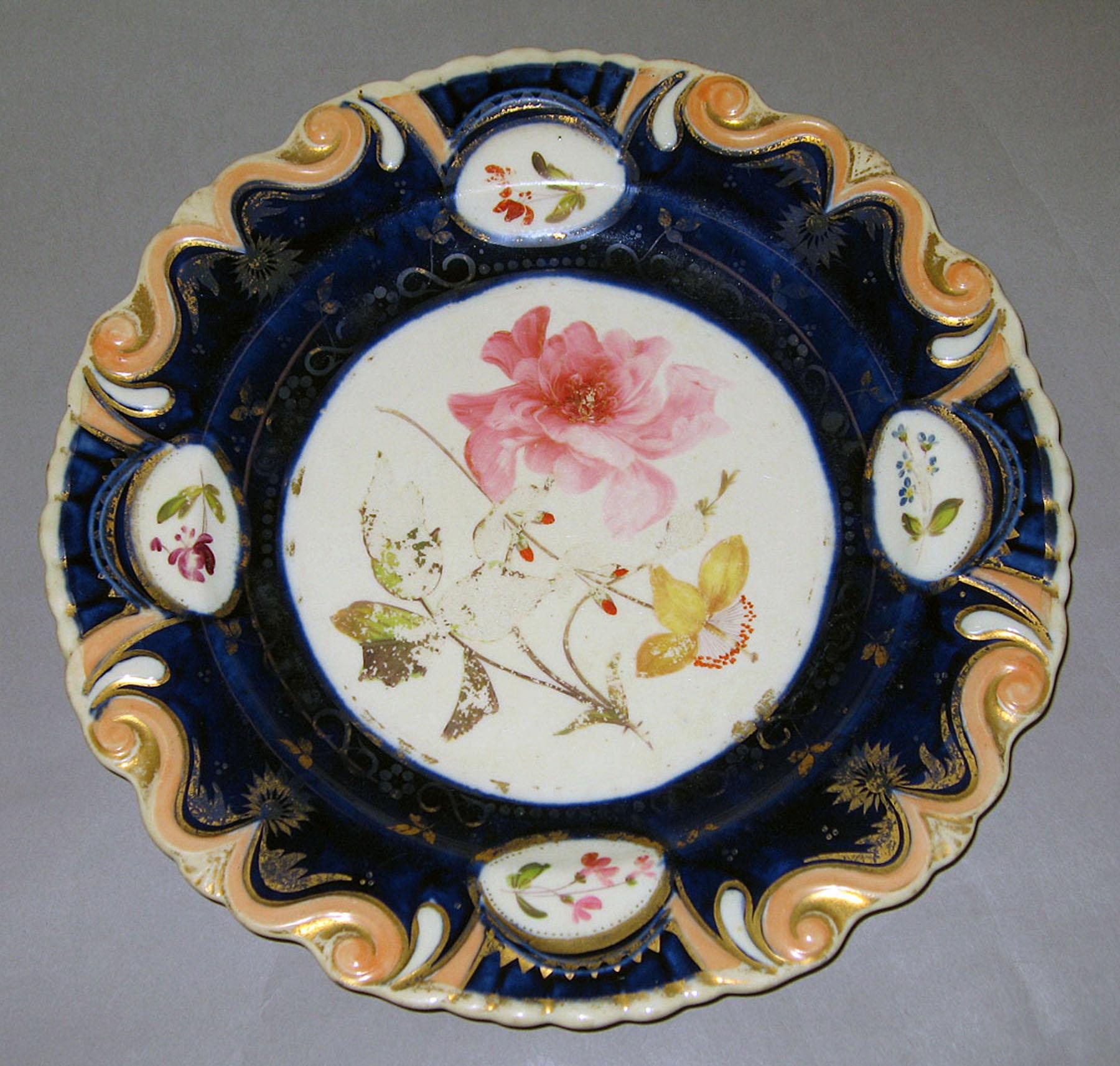 1961.0386.015 Bone-china plate