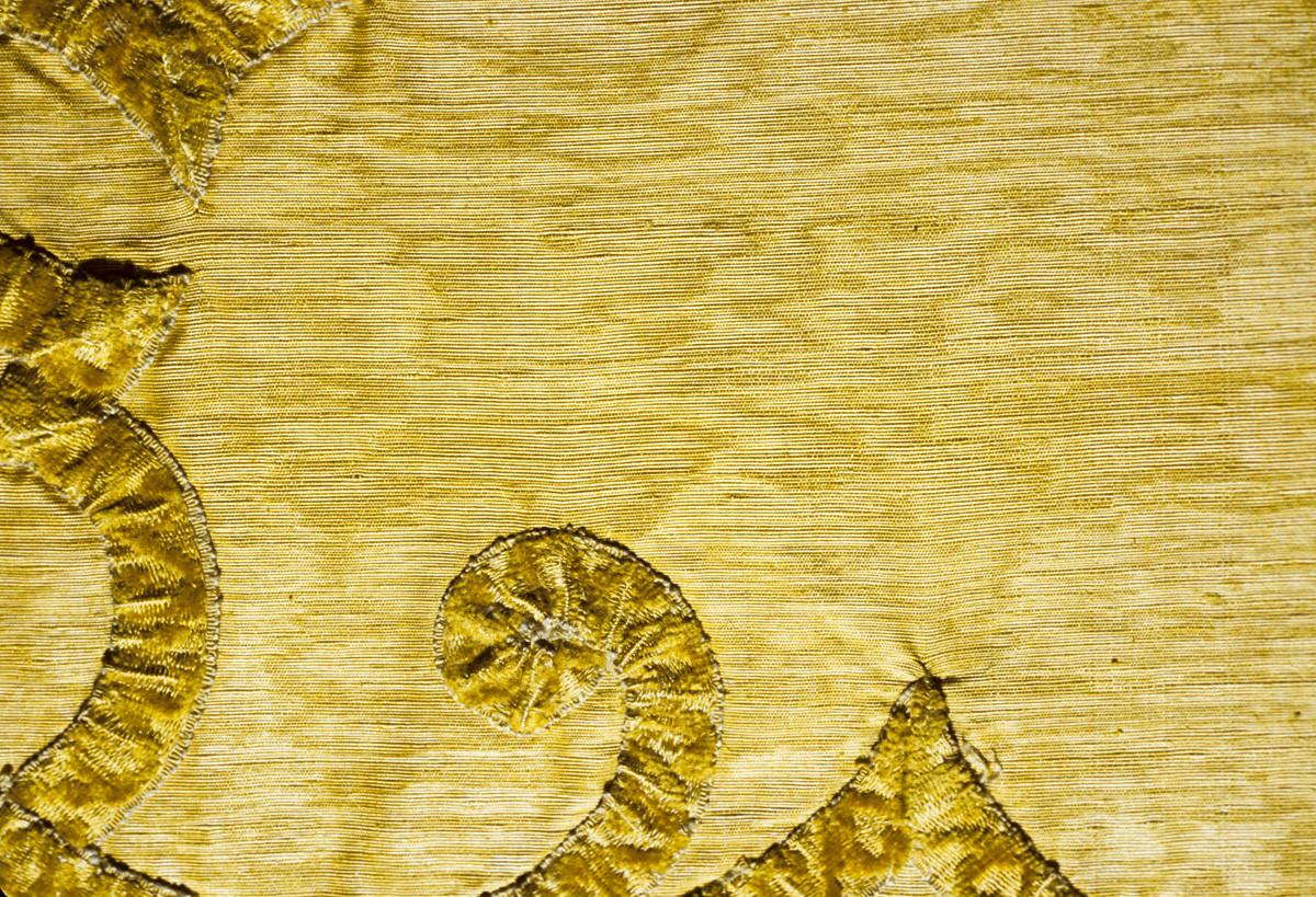 1961.0397 Bedcover (detail)