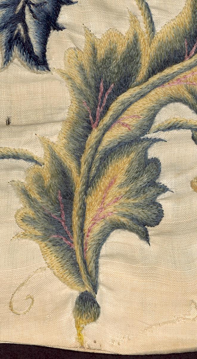 1961.0404 Crewelwork Fragment, Detail 5