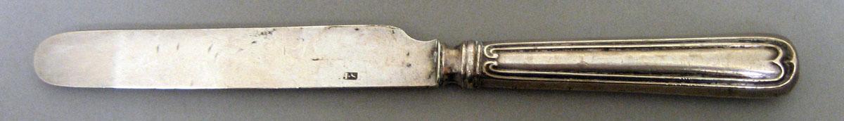 1961.0426 Silver Knife underside