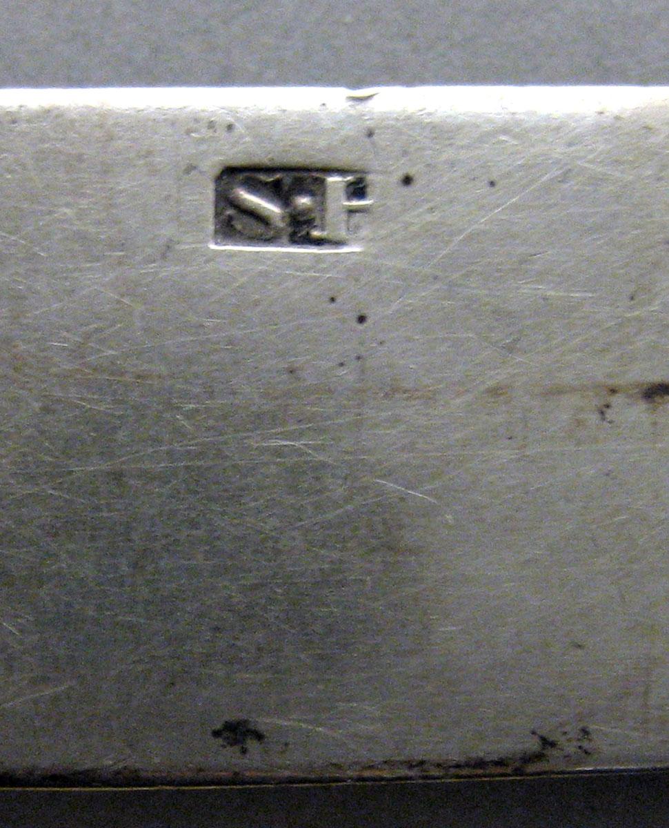 1961.0426 Silver Knife mark