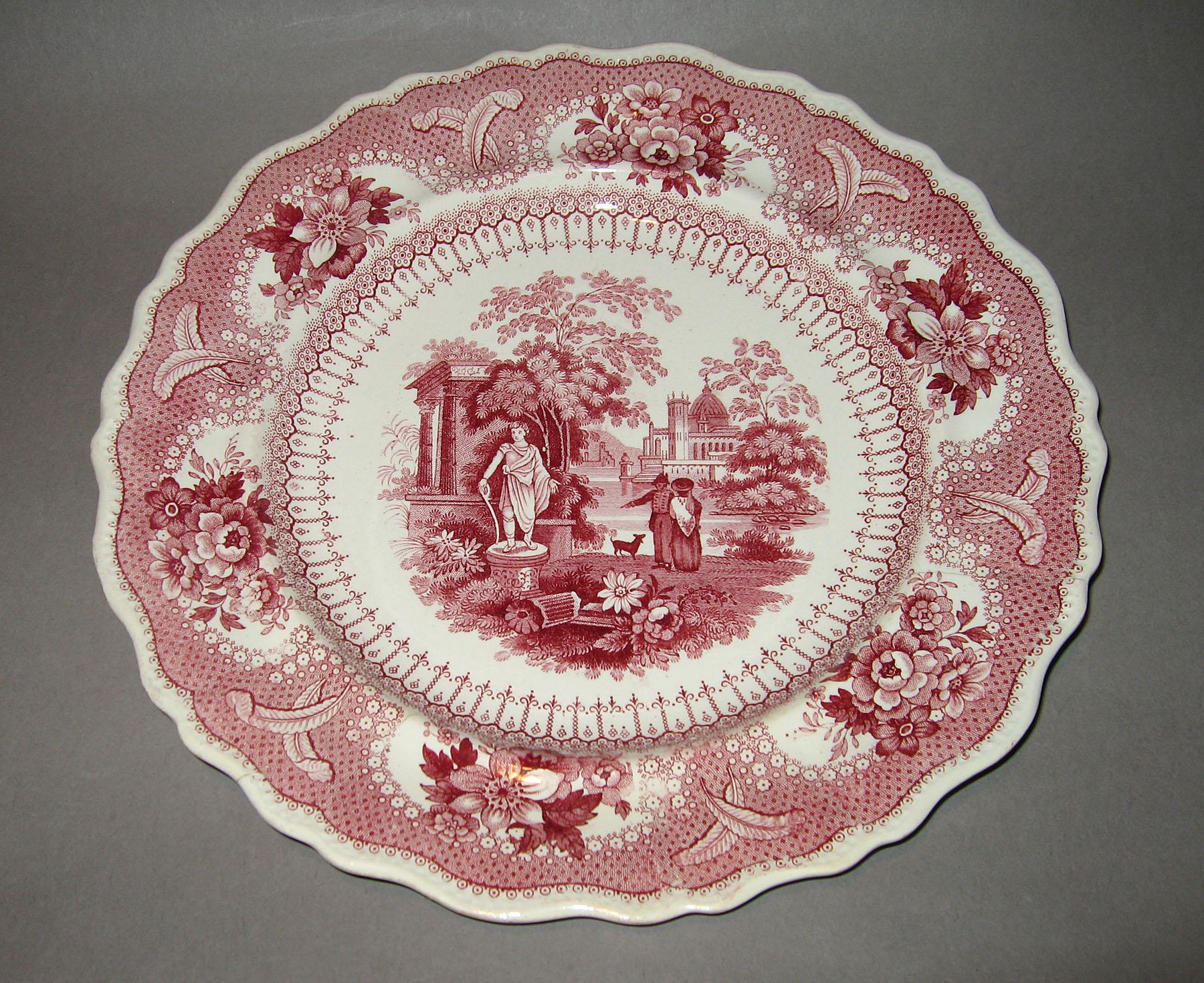 1961.0439.002 Canovian red transfer dinner plate