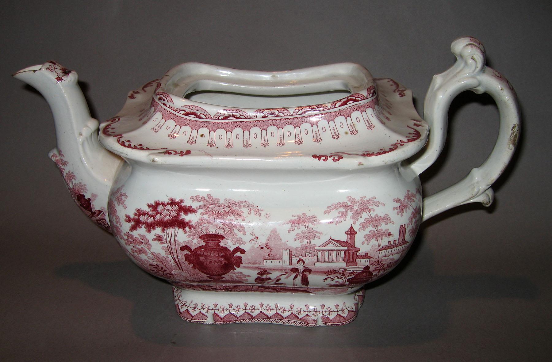 1961.0460 Red transfer teapot
