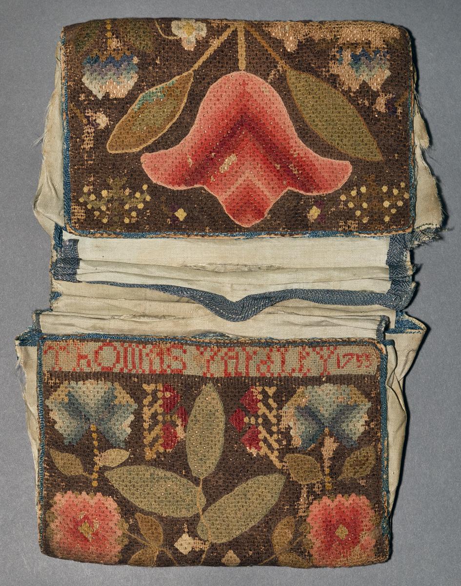 1961.0462 Pocketbook, Inside