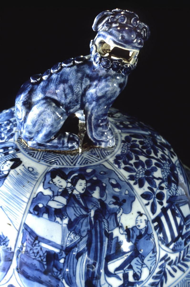1961.0466 B Jar, detail