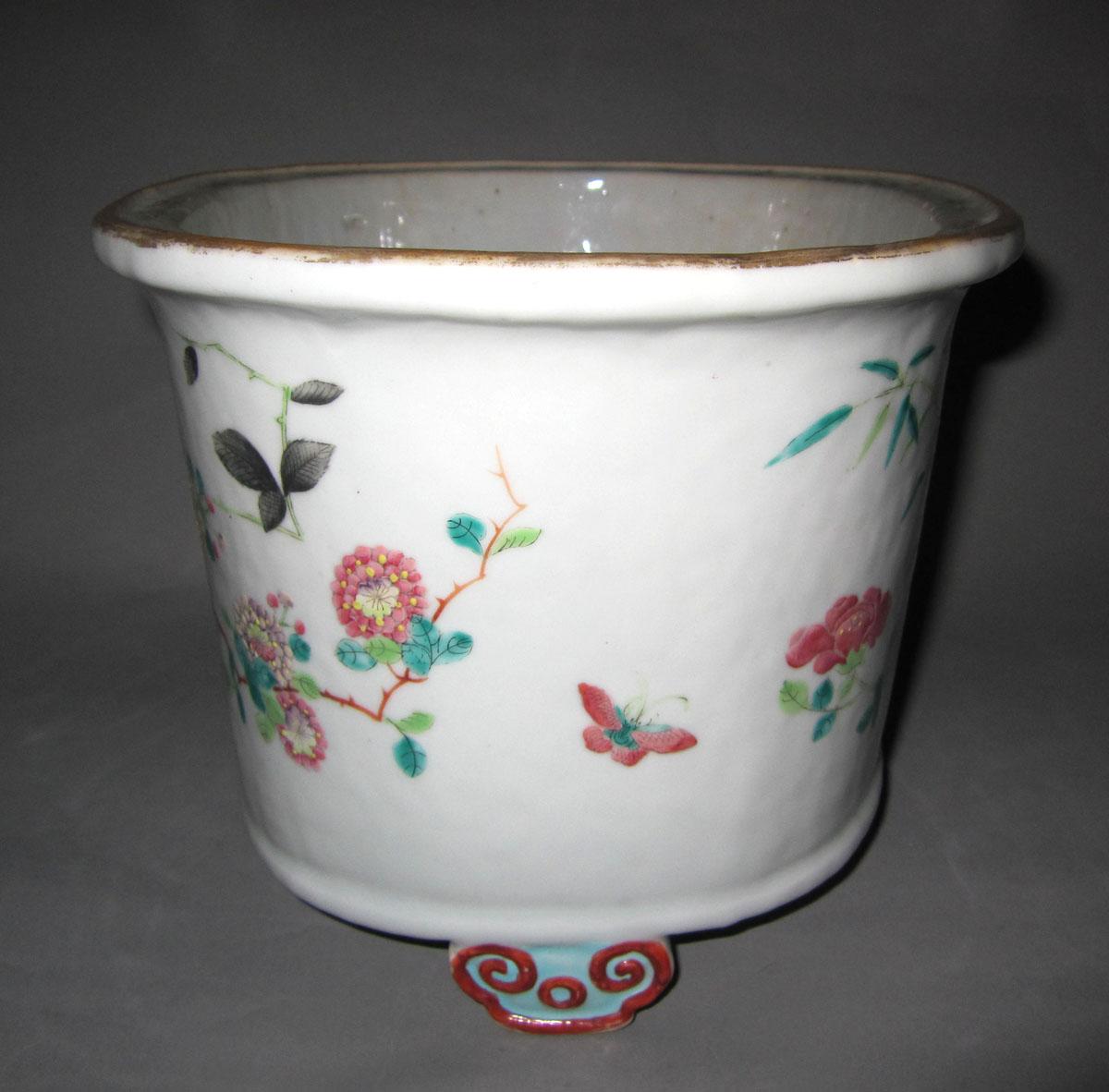 1961.0470.002 Porcelain flower pot face four