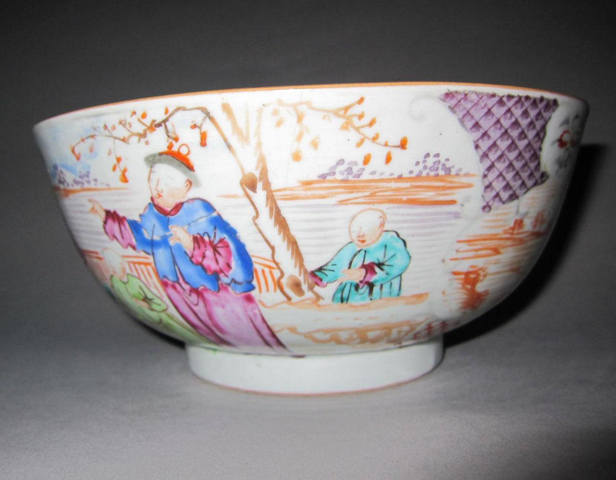 1961.0472 Porcelain bowl