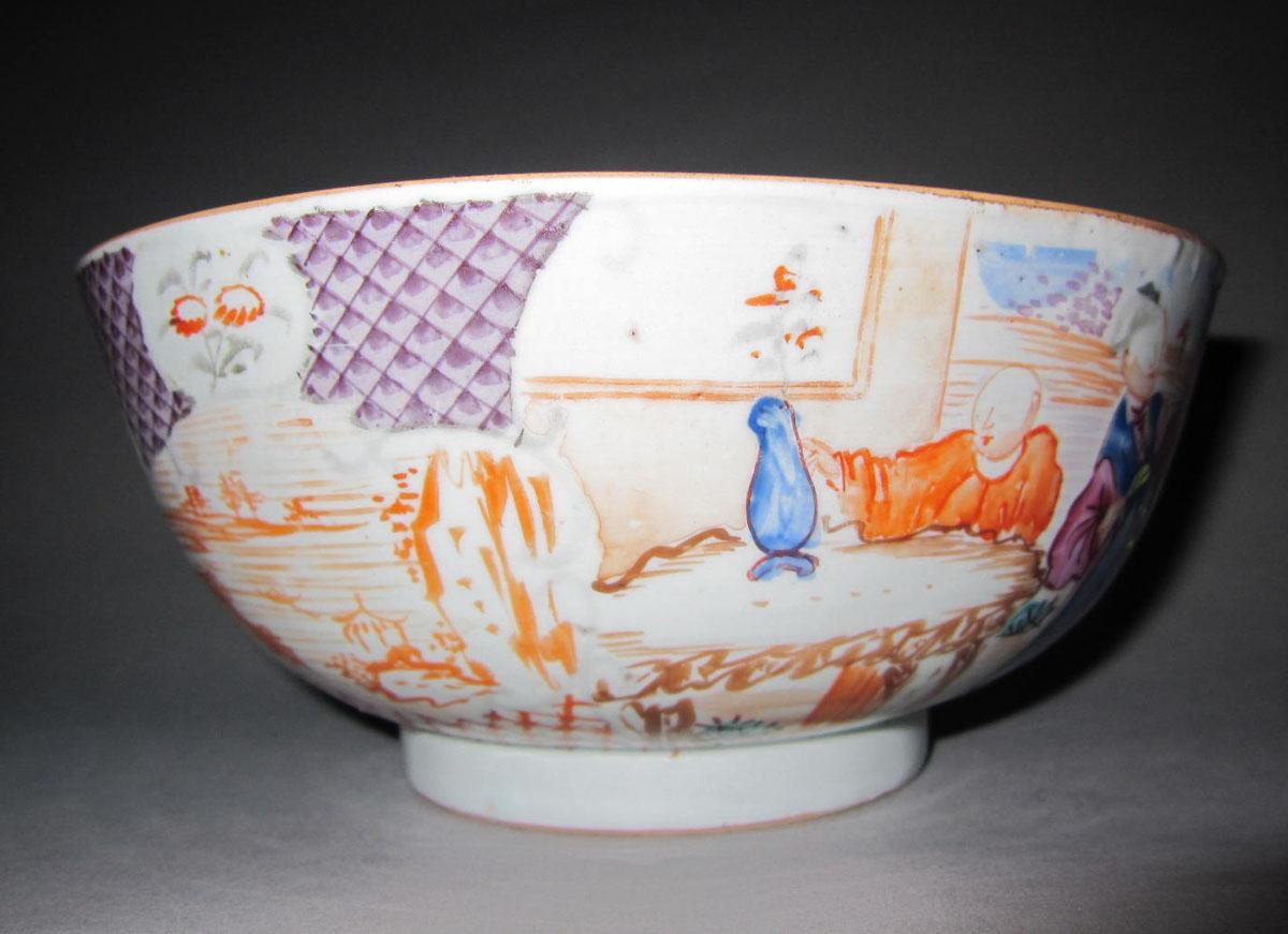 1961.0472 Porcelain bowl face two