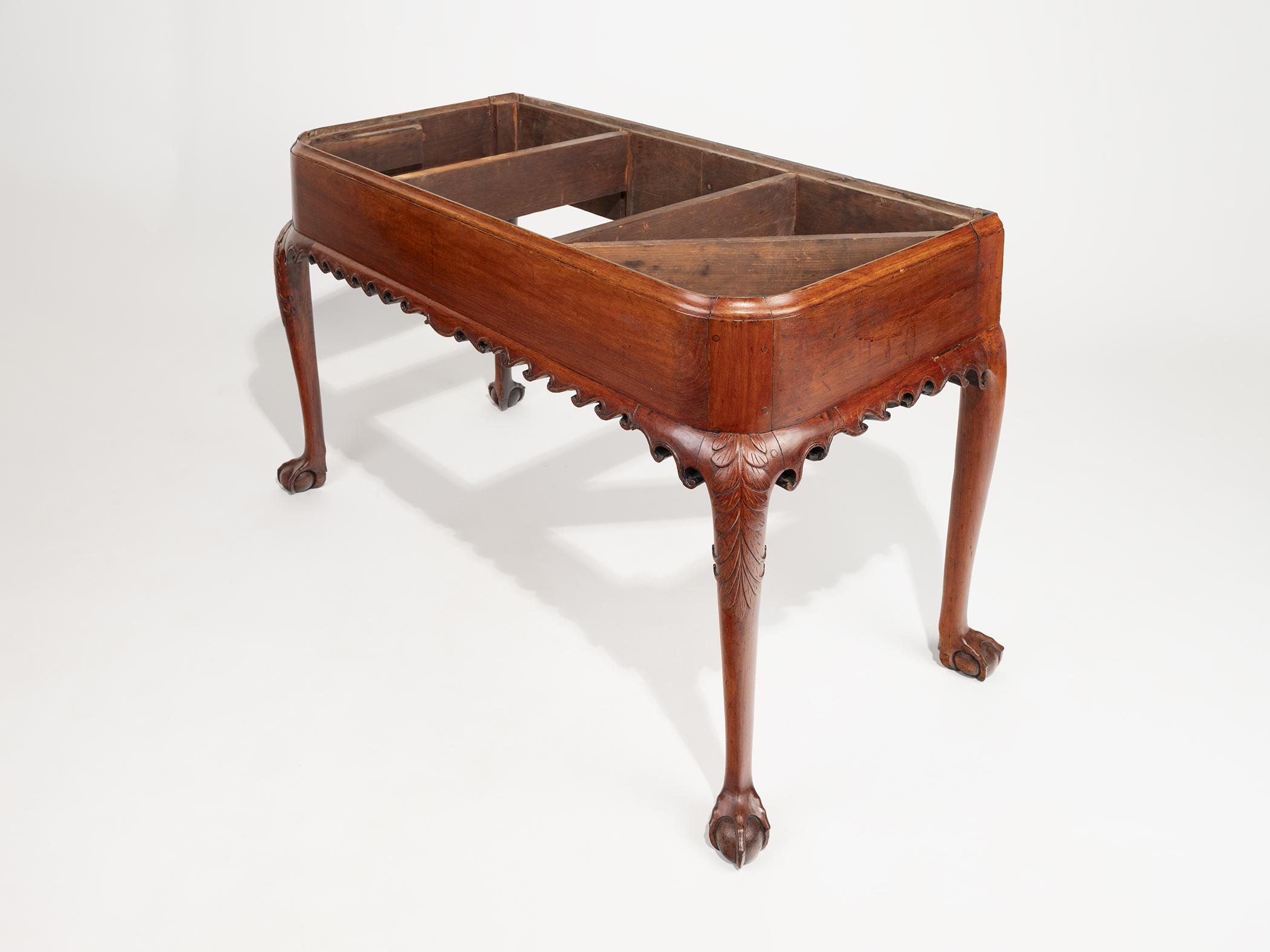 1955.0015.001 Table, Slab table, view 4