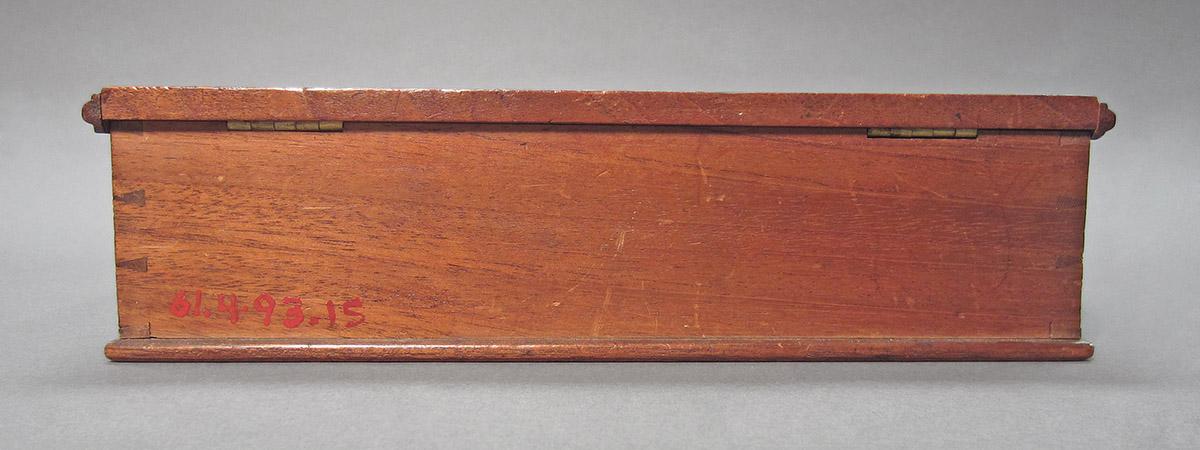 1961.0493.015, Tool box, back