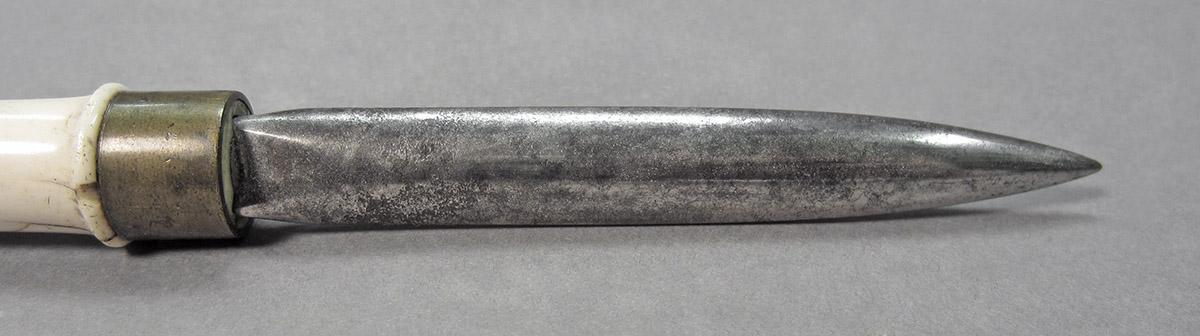 1961.0493.018, Burnisher, blade