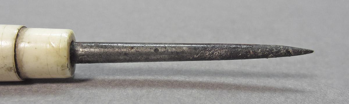 1961.0493.020, Burin, blade