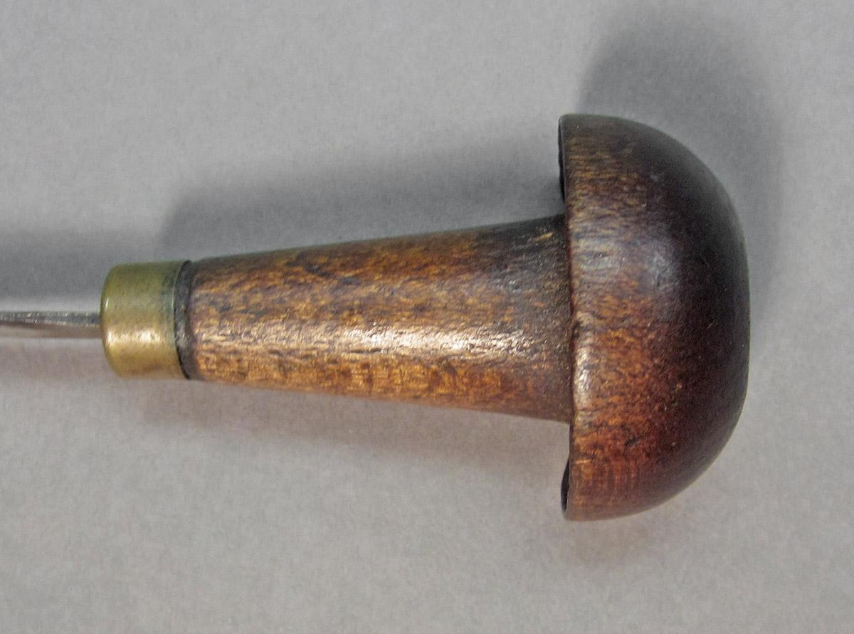 1961.0493.034, Burin, handle