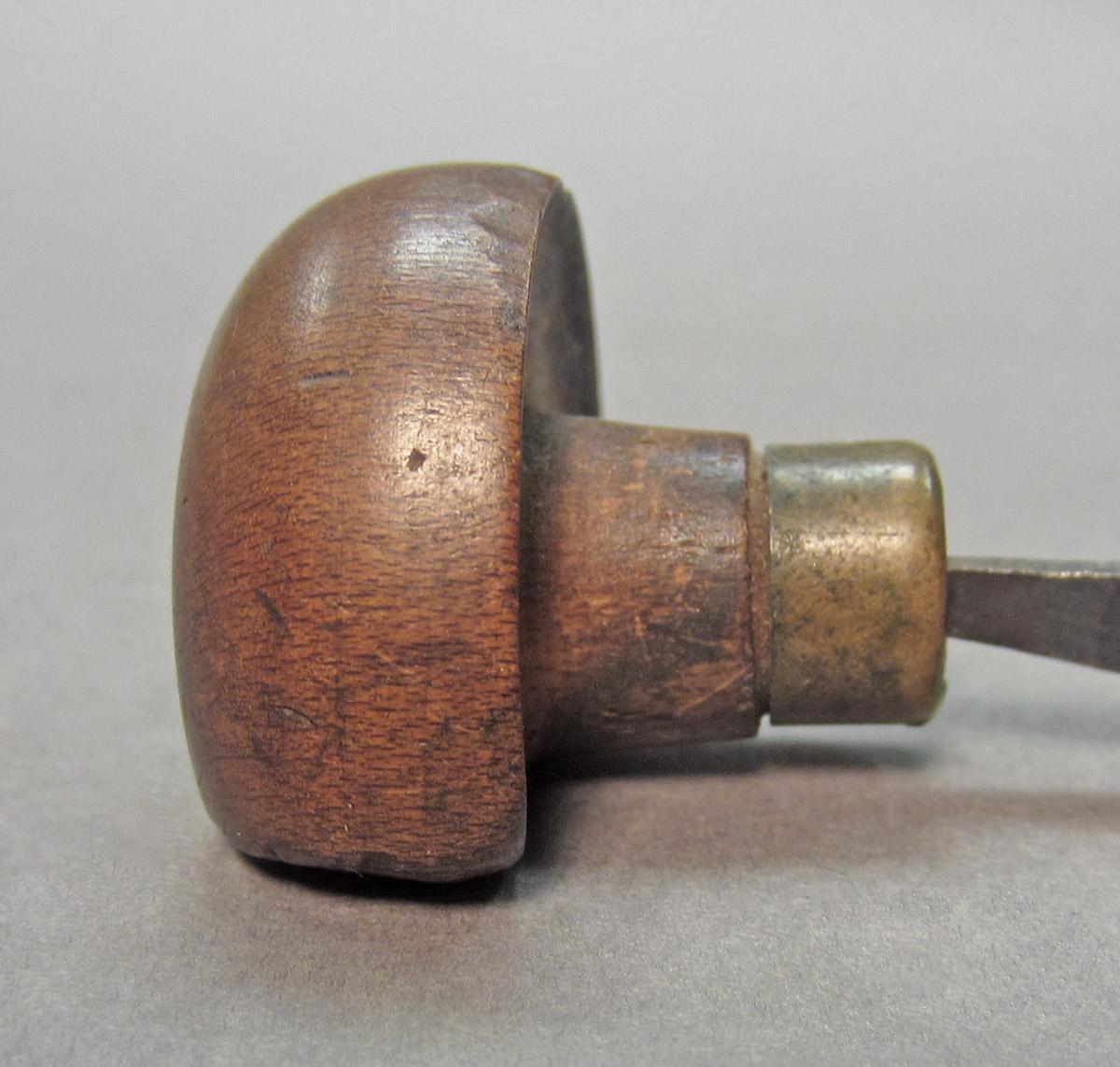 1961.0493.036, Burin, handle