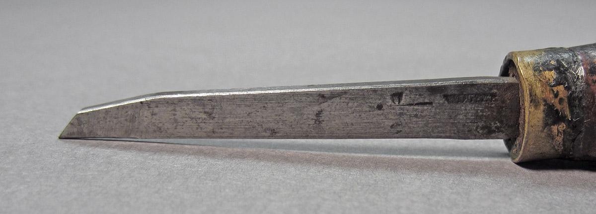 1961.0493.037, Burin, blade