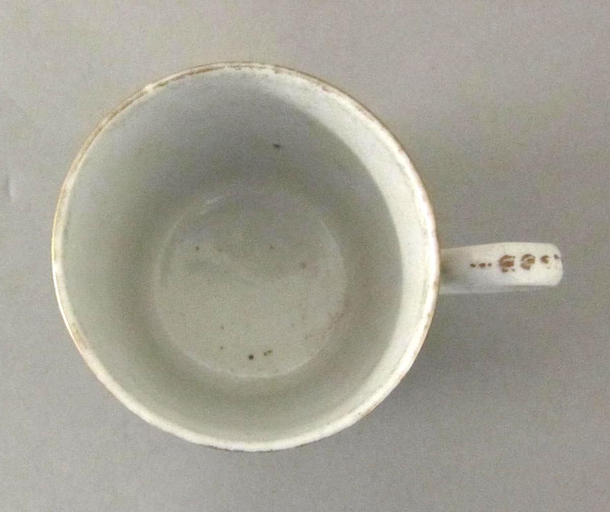 1961.0517.017 Porcelain coffee cup top