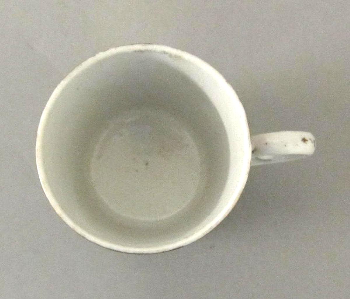 1961.0517.018 Porcelain coffee cup top