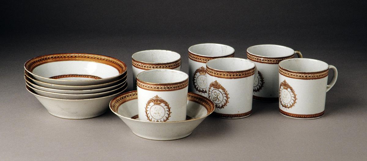 1961.0517 Cup and Saucer Set
