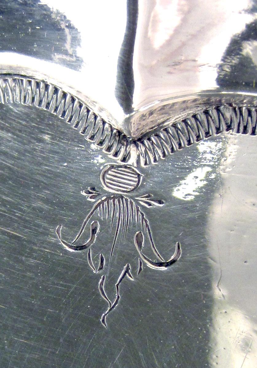 1961.0520 Silver Salver engraved decoration 2
