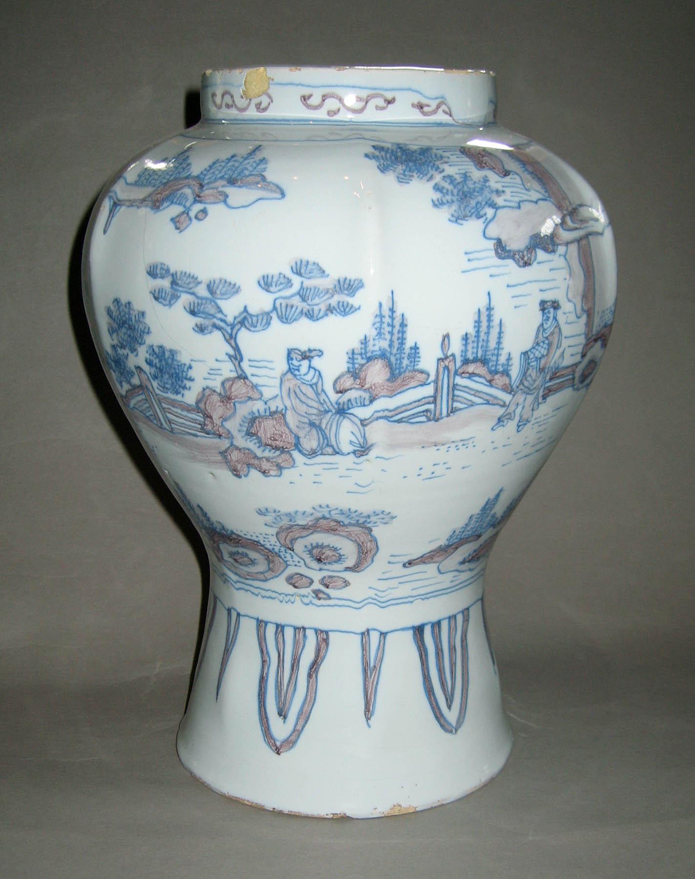 1961.0535 Earthenware vase (view 1)