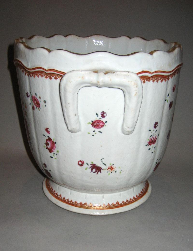 1957.0536.002 Cachepot side