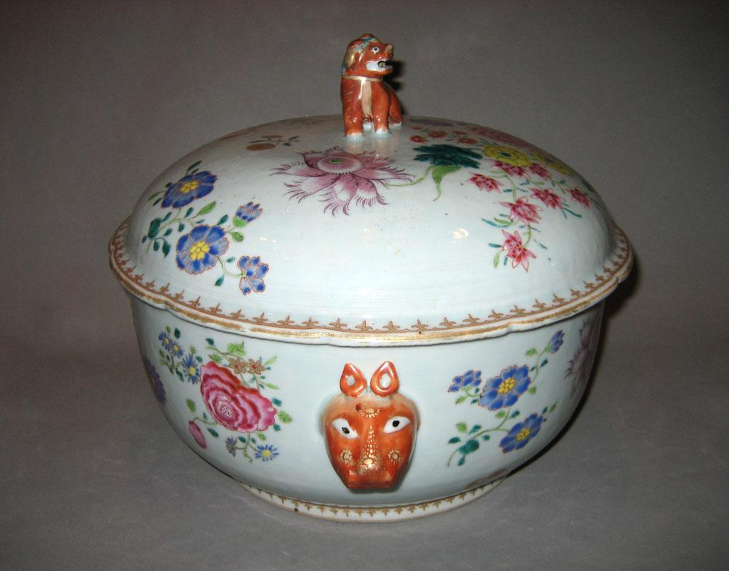 1957.0537 Tureen side