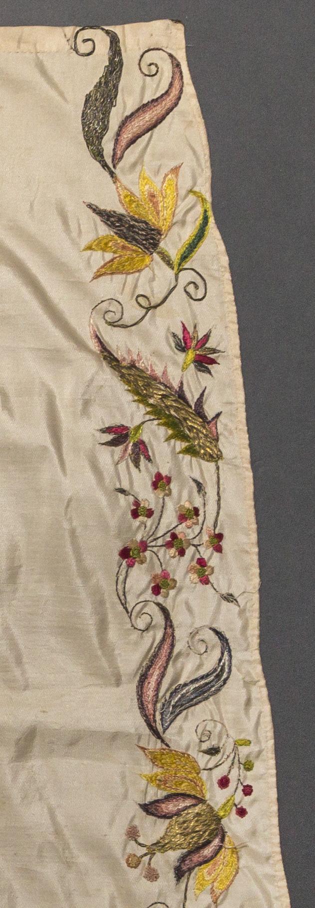 1955.0018.003 Apron, detail 6