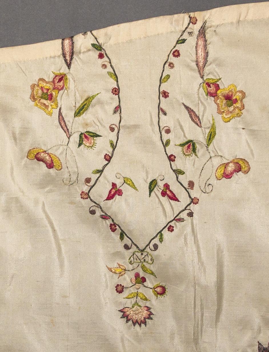 1955.0018.003 Apron, detail 8