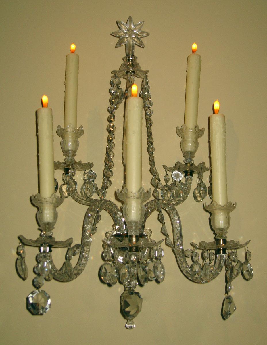 1961.0549.002 Glass sconce