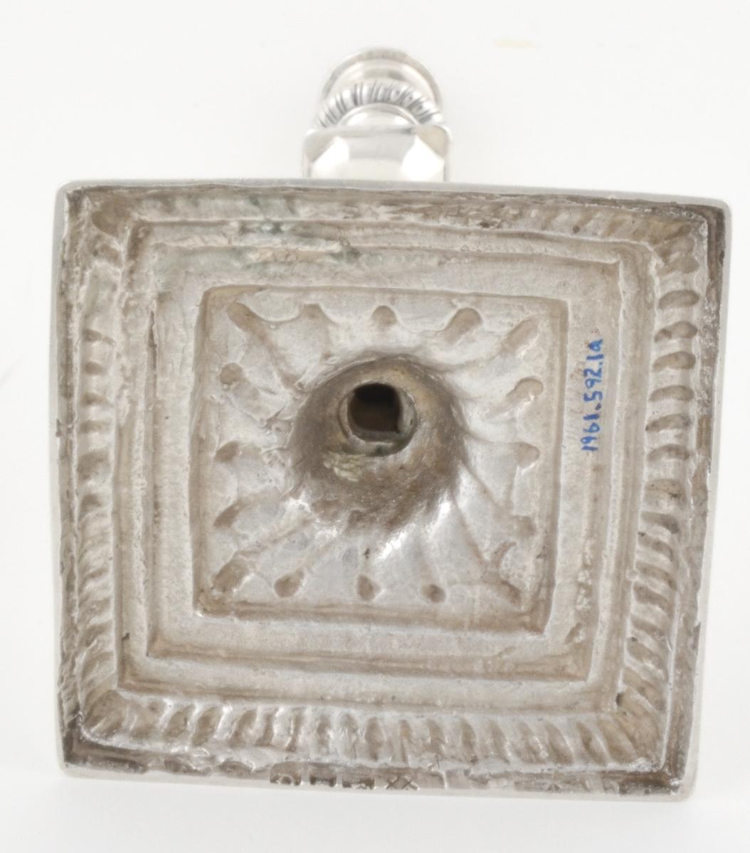 1961.0592.001 A-C Candelabra, Underside