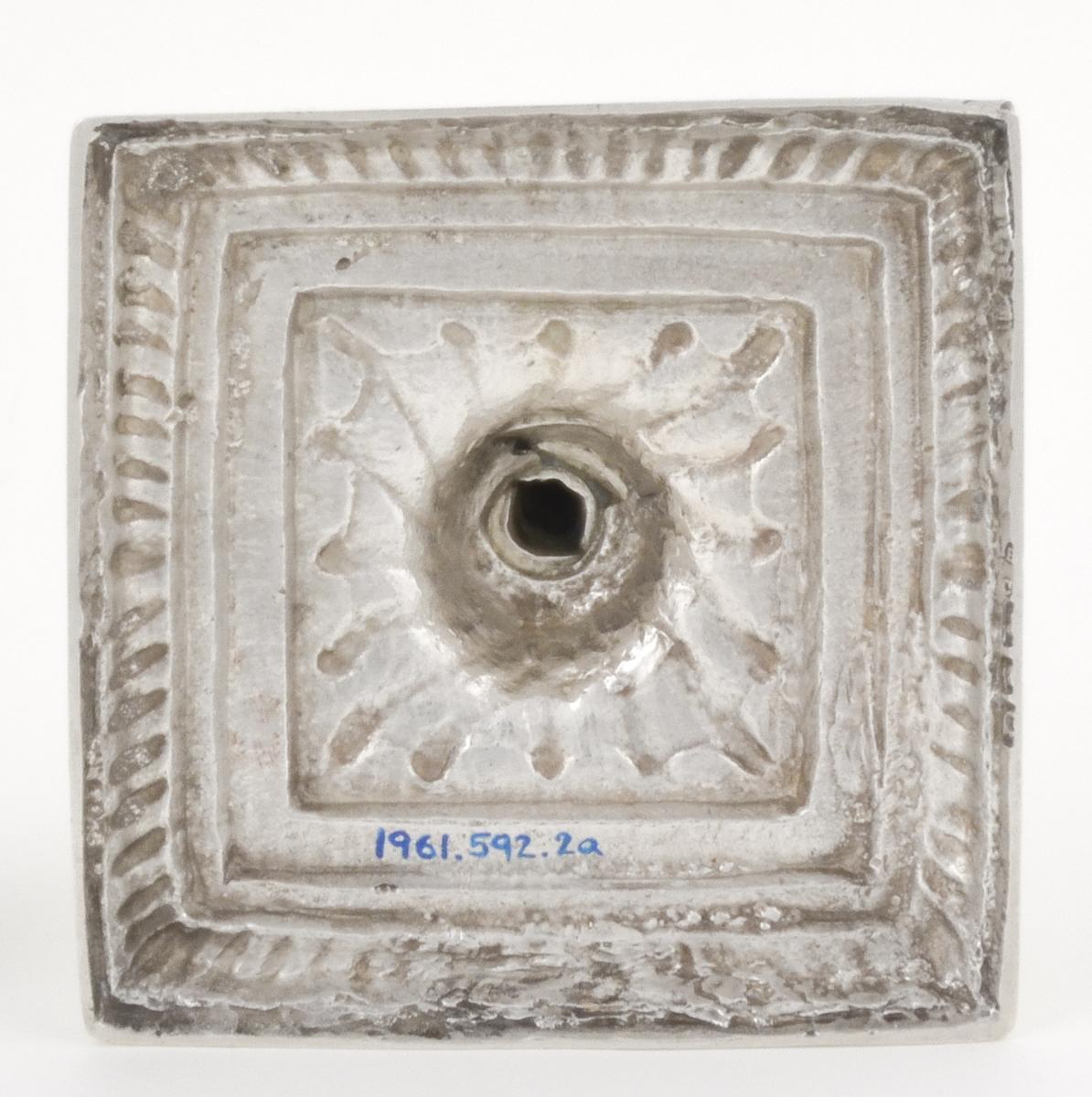 1961.0592.002 A-C Candelabra, Underside
