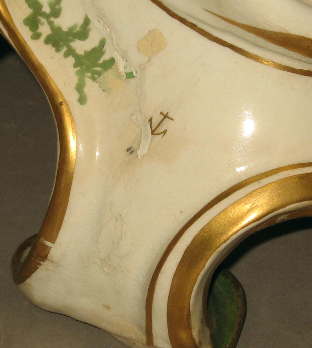 1961.0597.001 Porcelain candelabrum (mark)