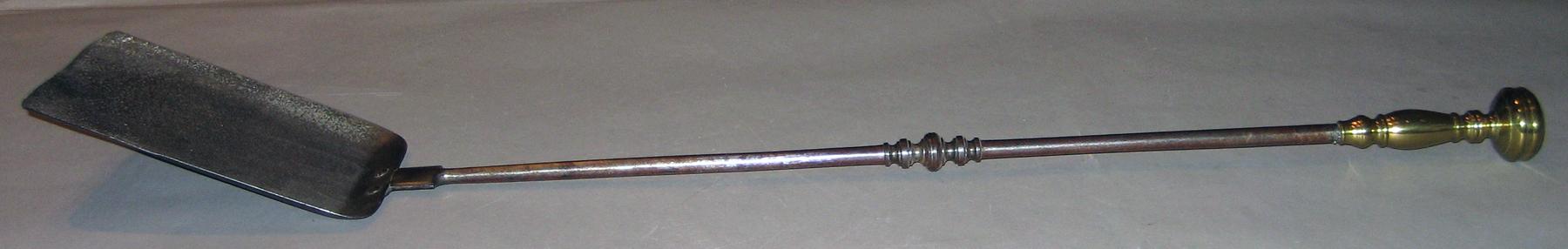 1961.0602.002 Shovel