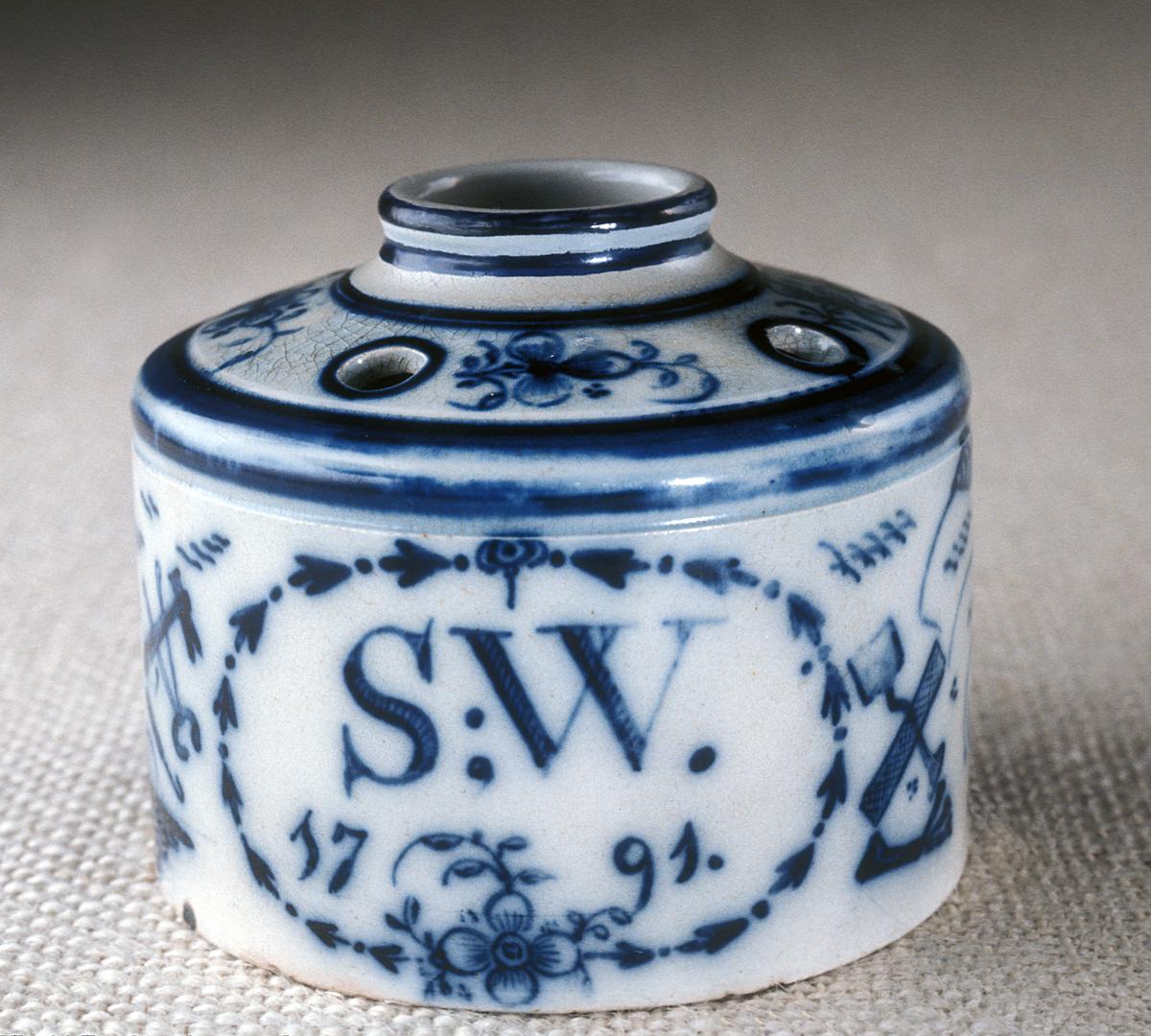 1961.0610 Inkwell