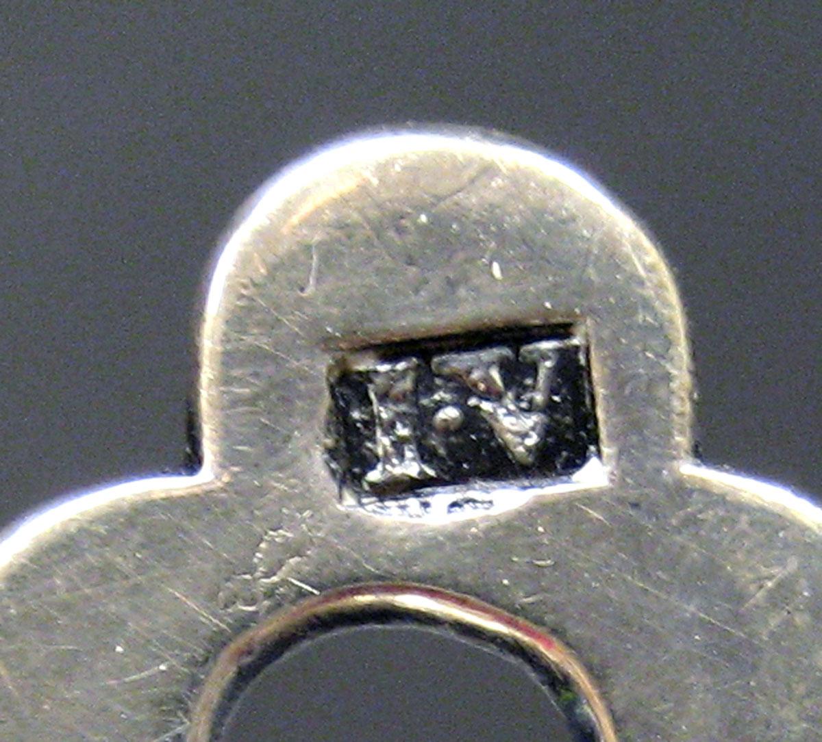 1961.0614 Silver Porringer mark 1