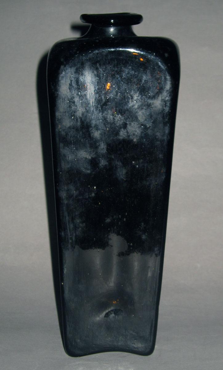 1961.0621.010 Glass case bottle