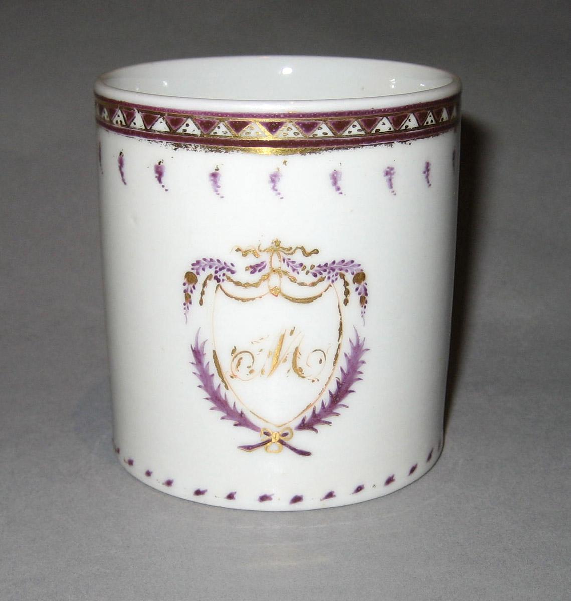 1961.0624.034 Porcelain Coffee Cup front