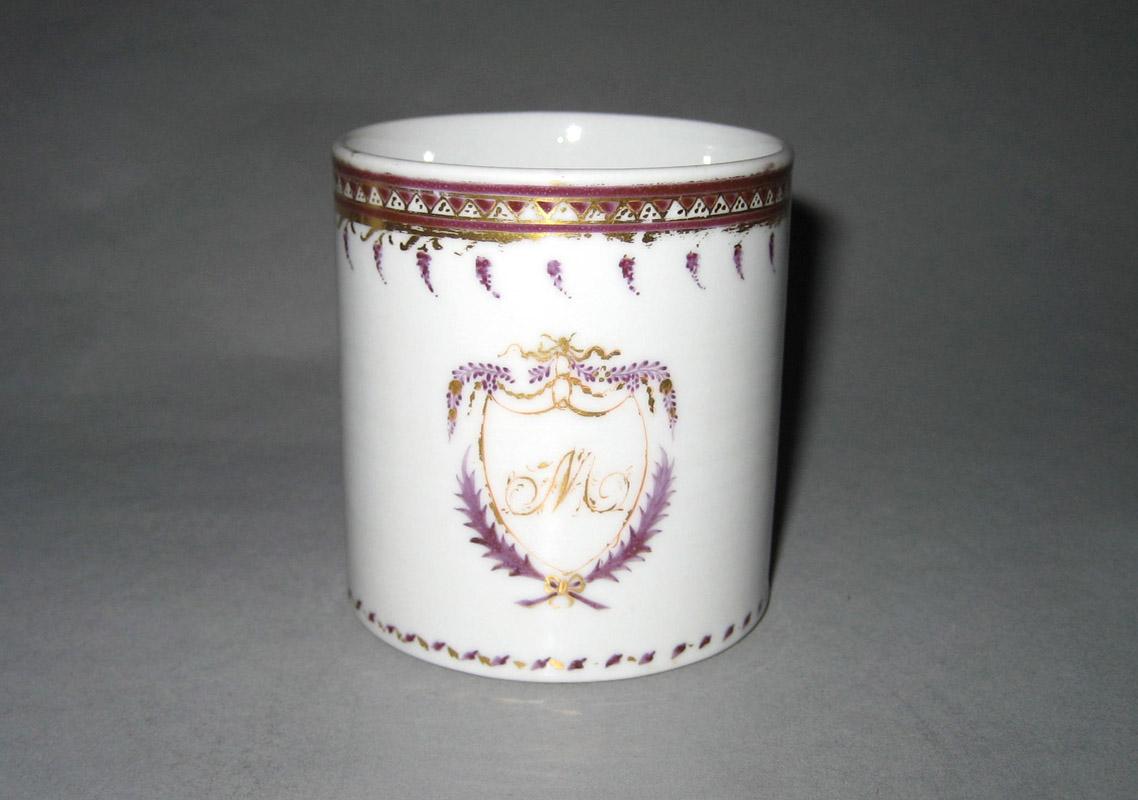 1961.0624.035 Porcelain Coffee Cup front