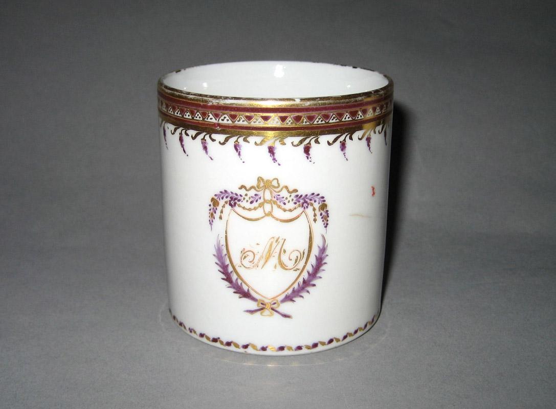 1961.0624.036 Porcelain Coffee Cup front