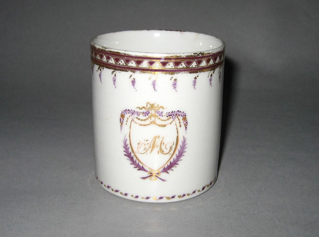 1961.0624.045 Porcelain Coffee Cup front