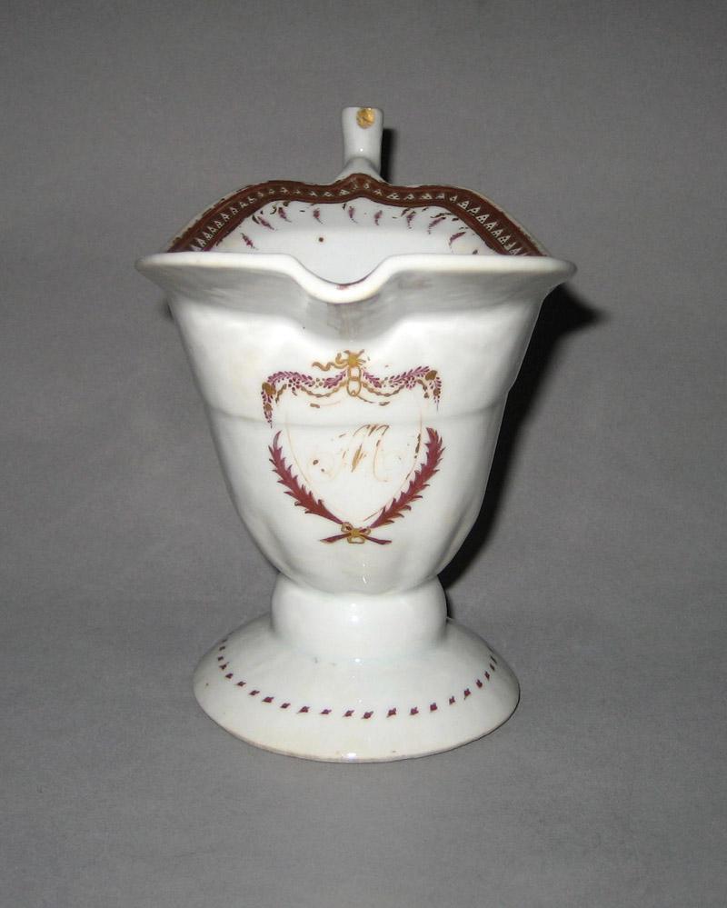 1961.0624.050 Porcelain Cream or milk jug front