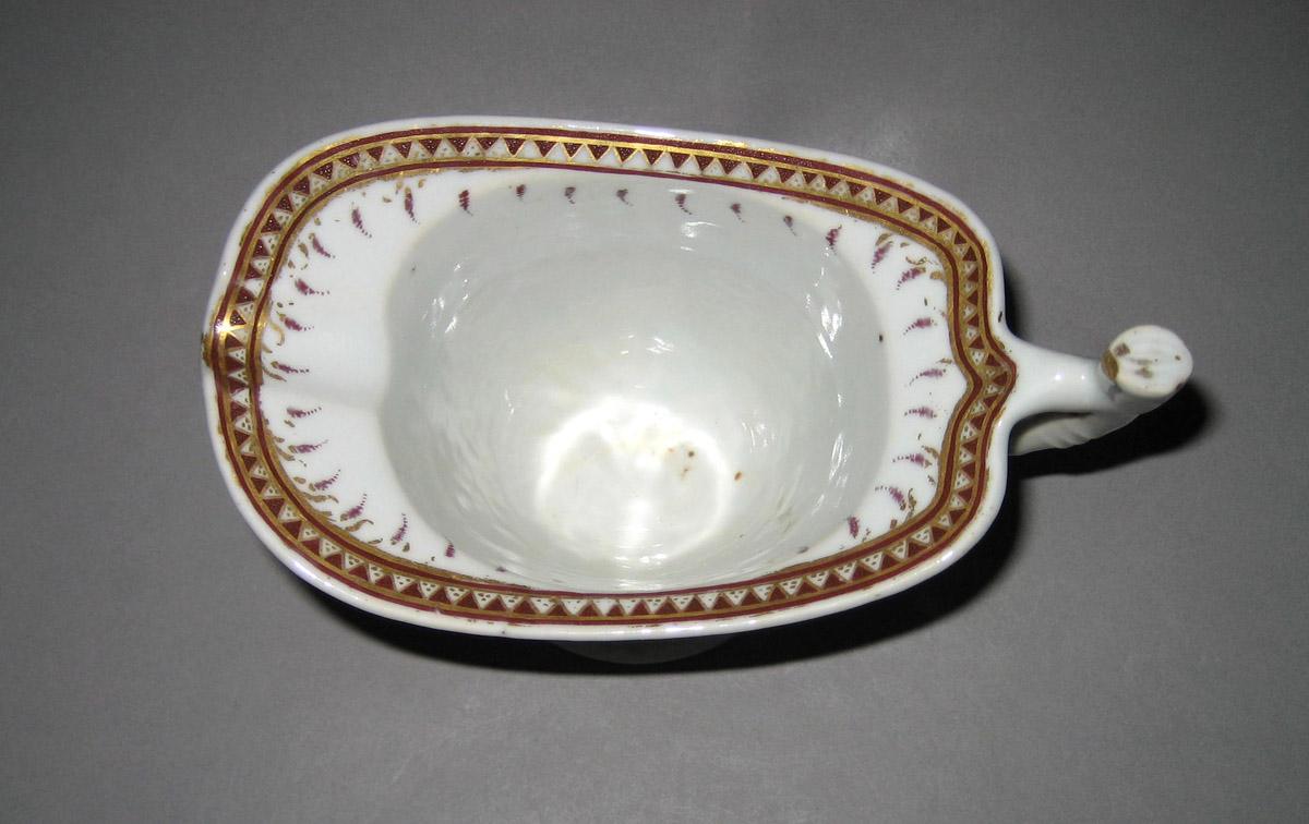 1961.0624.050 Porcelain Cream or milk jug upper