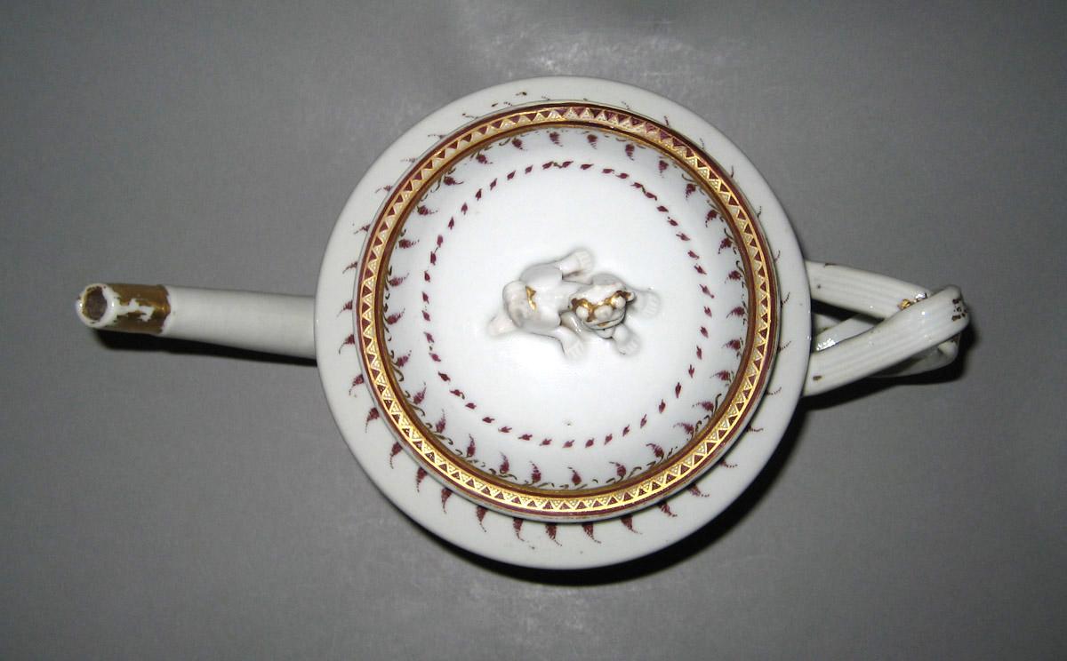 1961.0624.051 A, B Porcelain Teapot top