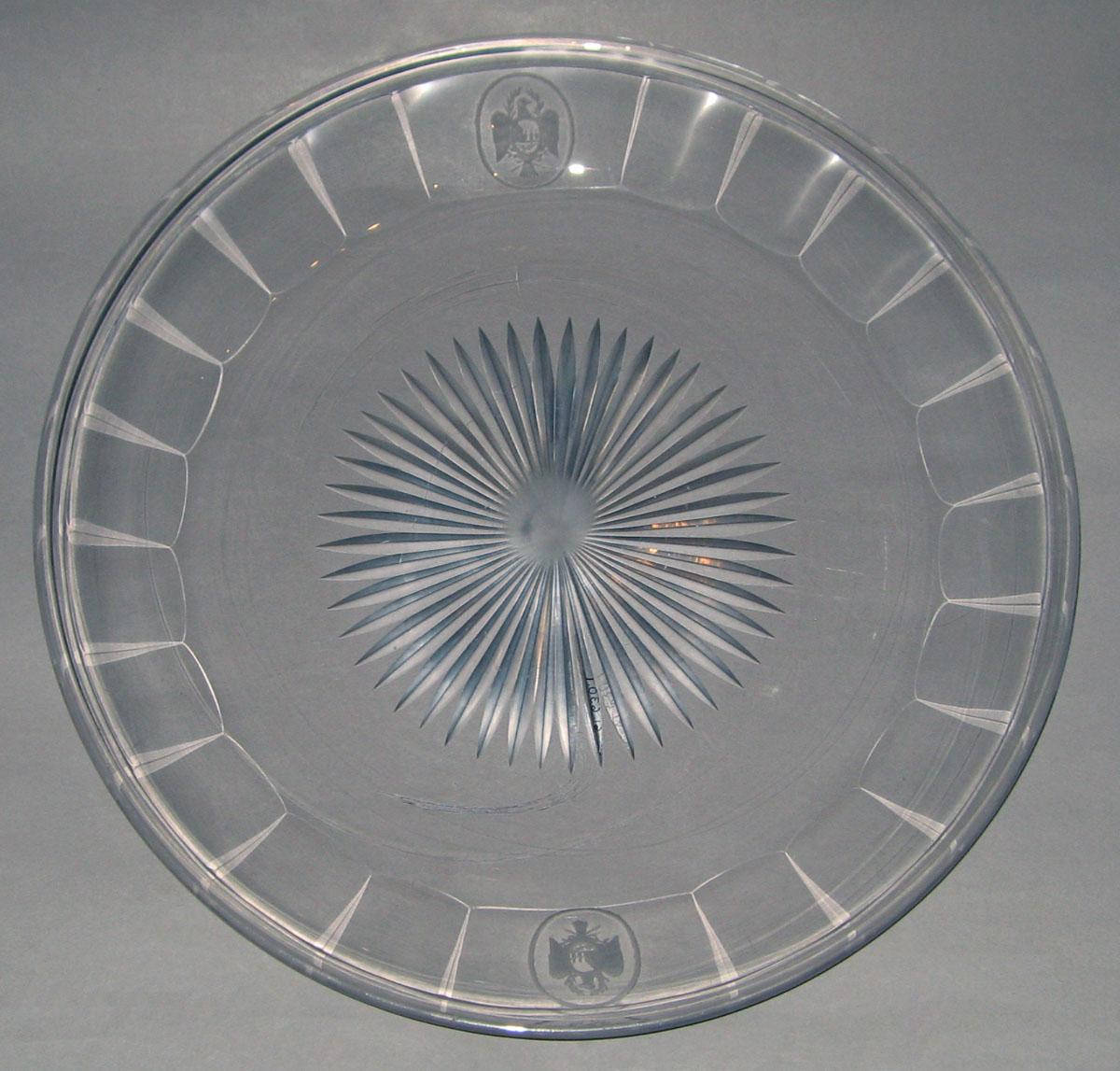1961.0630.001 Glass stand or dish
