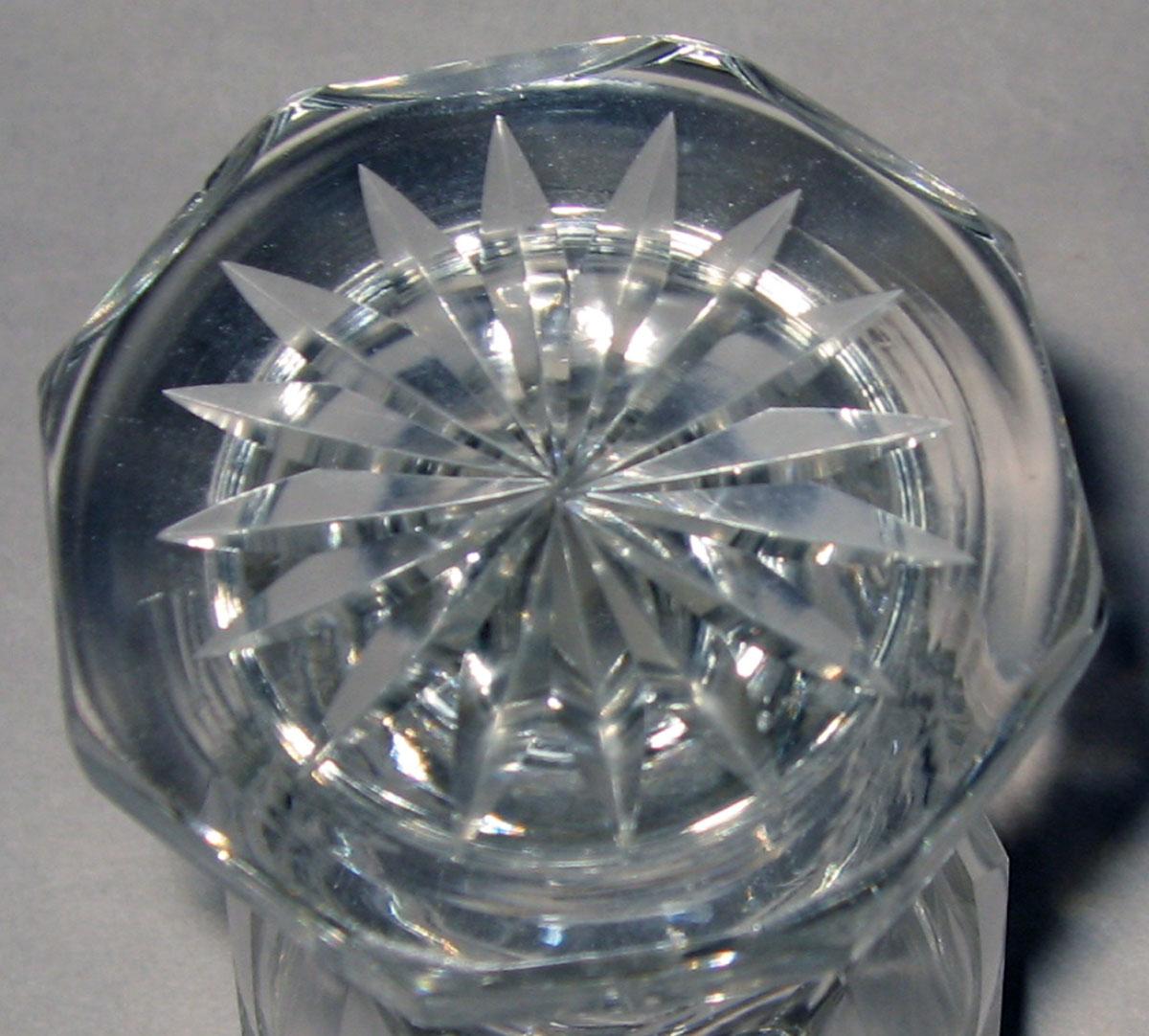 1961.0630.005 Colorless glass ale glass (underside)