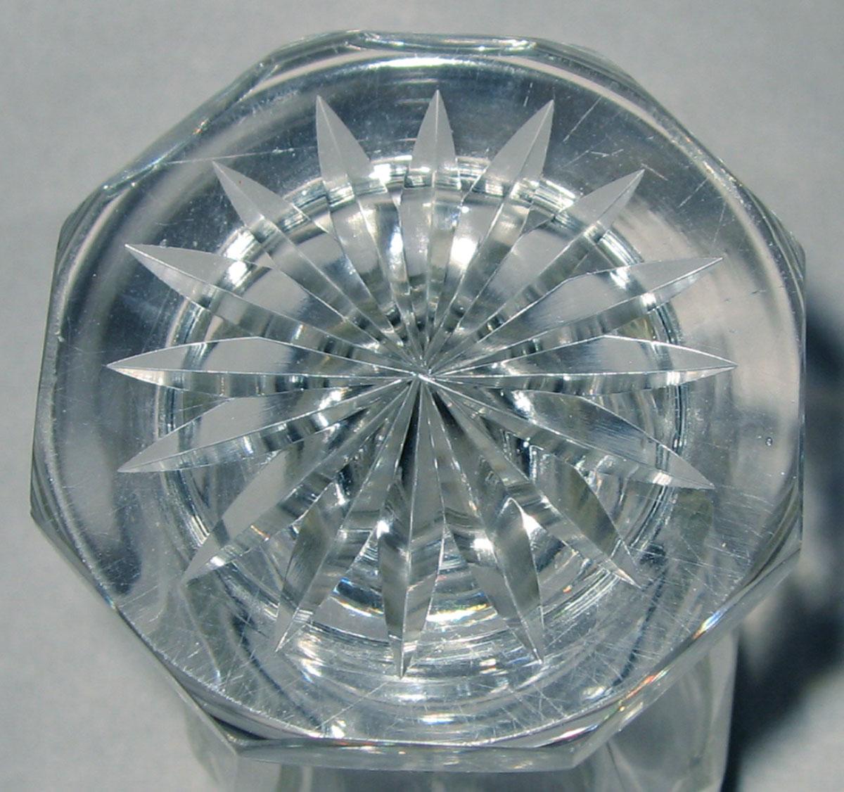 1961.0630.007 Glass ale glass (underside)