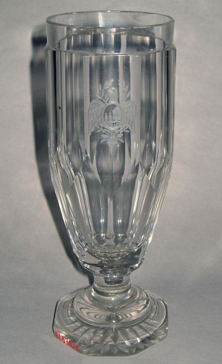 1961.0630.014 Colorless glass wineglass