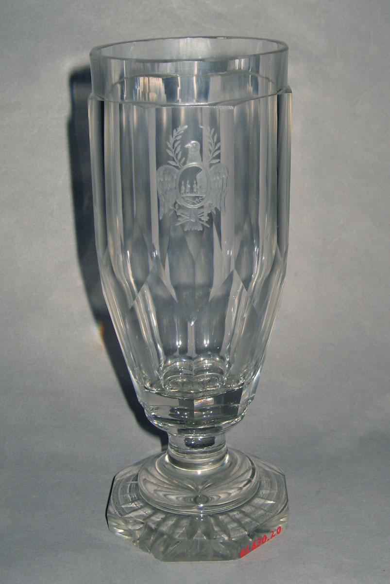 1961.0630.020 Colorless glass wineglass
