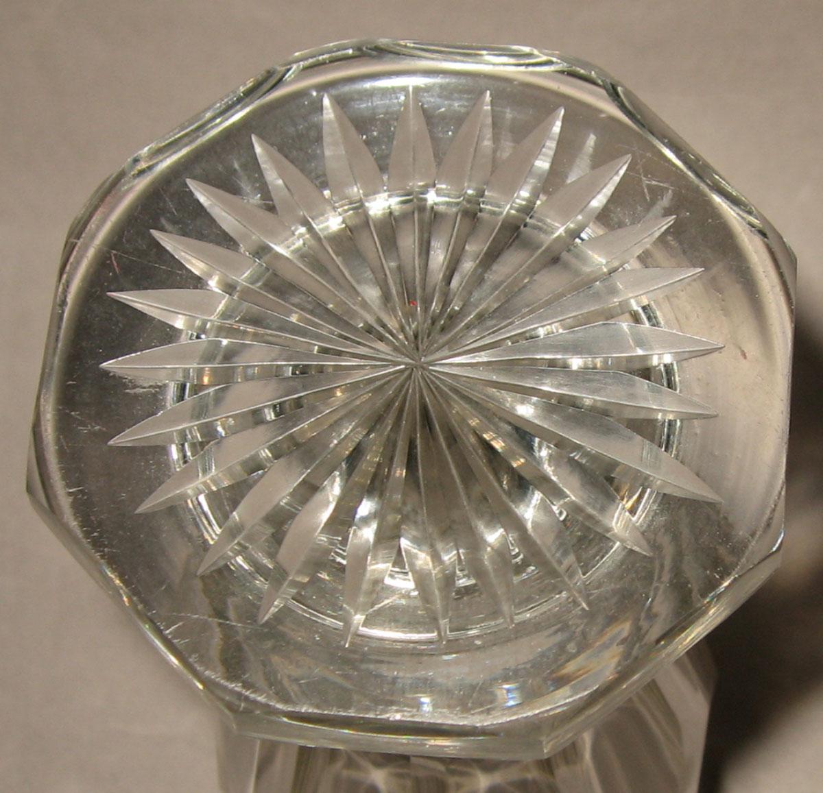 1961.0630.023 Colorless glass wineglass (underside)